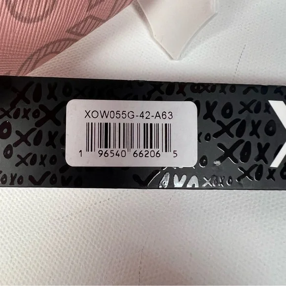 XOXO Pink Logo Wallet Clutch Wristlet NWT - Picture 11 of 11